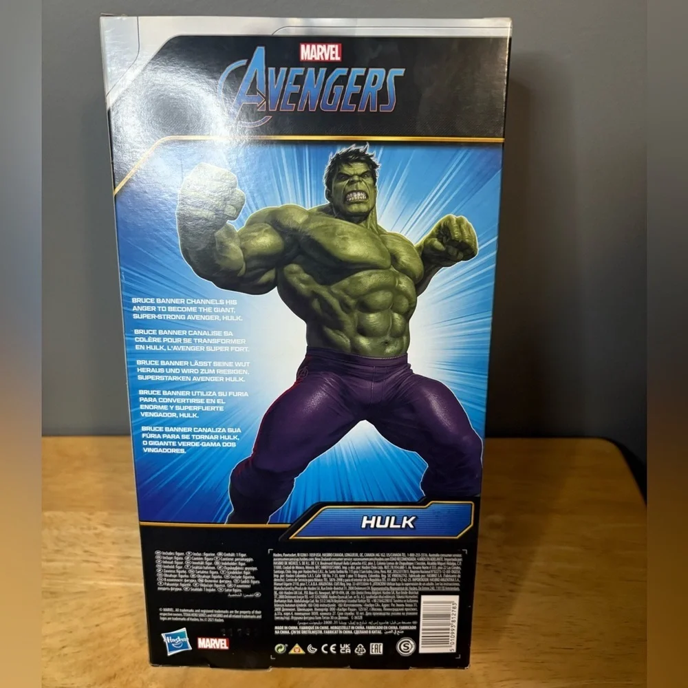 Marvel Avengers Titan Hero Series Deluxe Hulk Action Figure, 12-Inch NEW - Picture 3 of 3